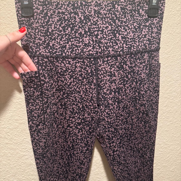 Athleta Salutation Stash Pocket II Gravel 7/8 Tight Mineral Brown Size S - Picture 4 of 9